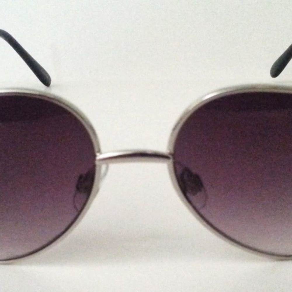Heart Shape Sunglasses Silver or Gold Metal Frame - Picture 3 of 9